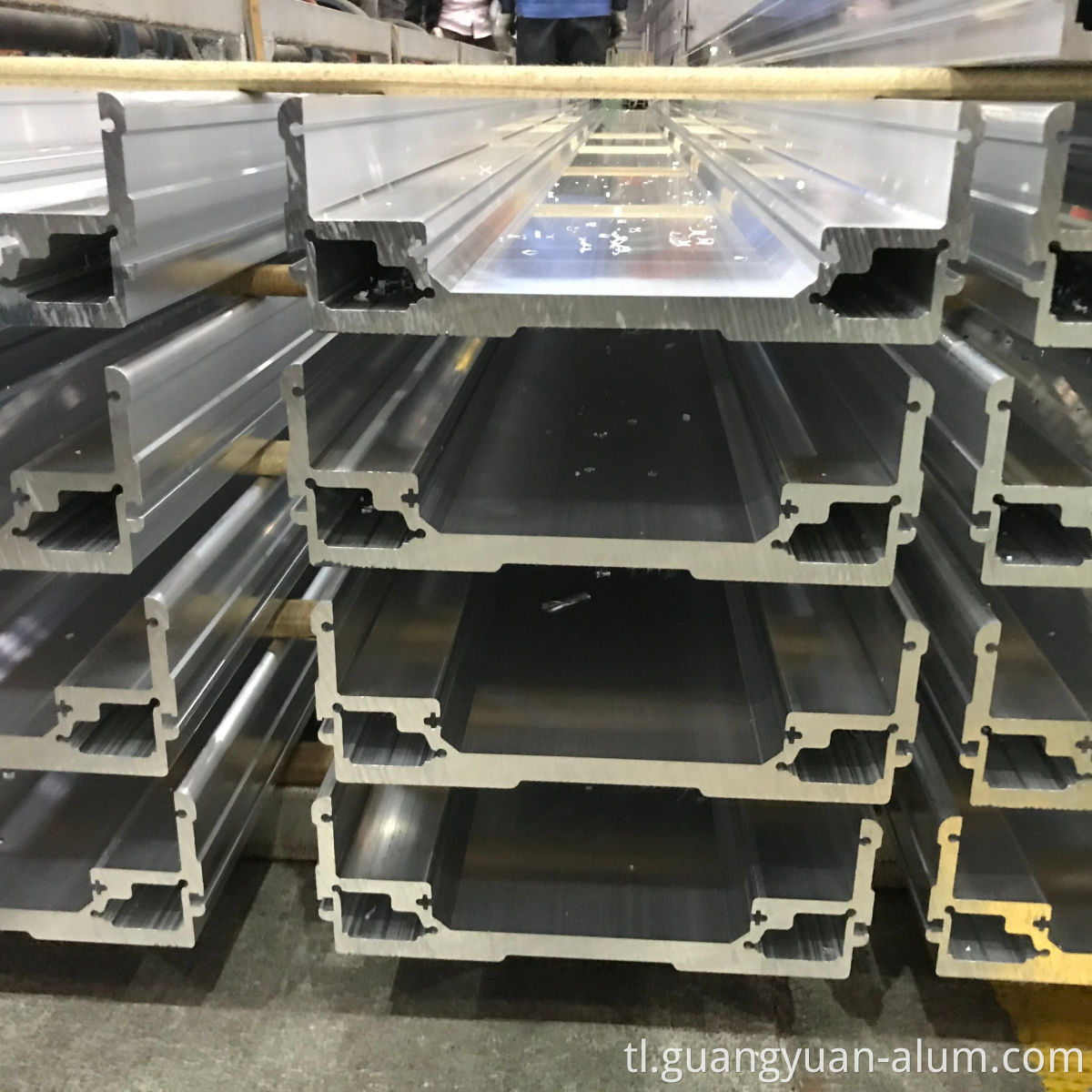 guangyuan aluminum co., ltd customized aluminium extrusion profile alloy 6063-T5 aluminium profile